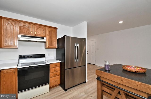 3115 GREENHILL LN, Norristown, PA 19401