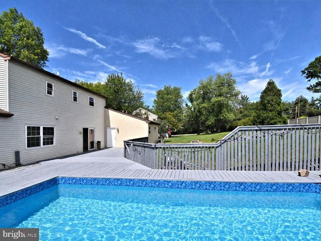 3115 GREENHILL LN, Norristown, PA 19401