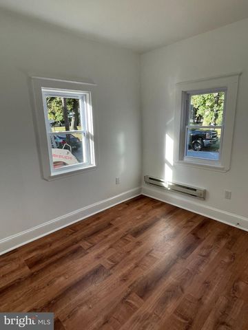 595 N BROADWAY, Deepwater, NJ 08023