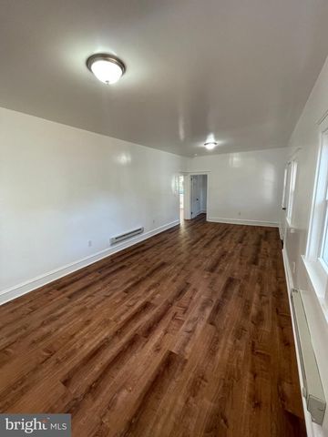 595 N BROADWAY, Deepwater, NJ 08023