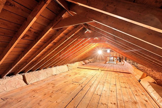 52 Blue Hills Rd, Amherst, MA 01002
