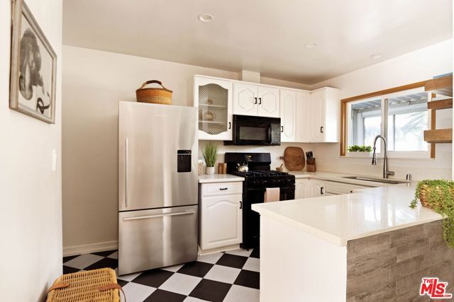 4252 Fair Avenue 10, Los Angeles, CA 91602