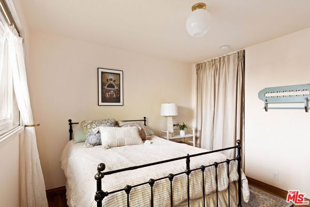 4252 Fair Avenue 10, Los Angeles, CA 91602