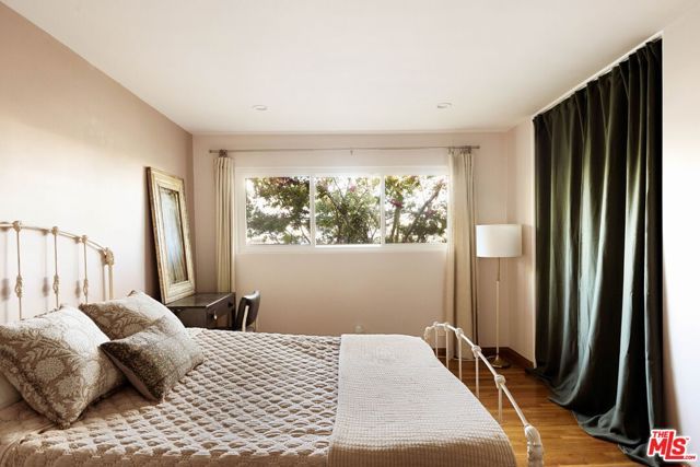 4252 Fair Avenue 10, Los Angeles, CA 91602