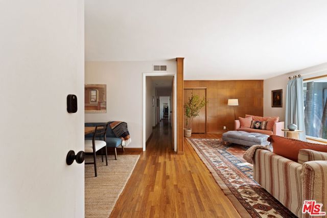 4252 Fair Avenue 10, Los Angeles, CA 91602