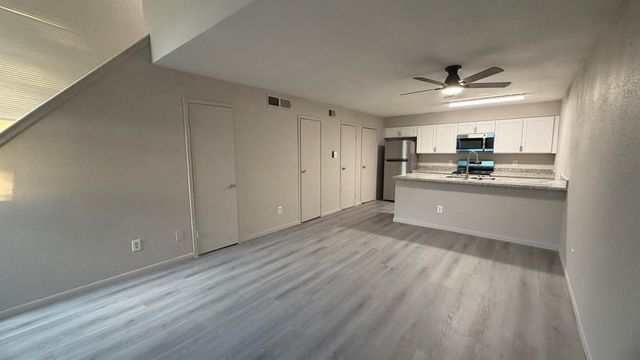 10001 Westpark Drive 86, Houston, TX 77042