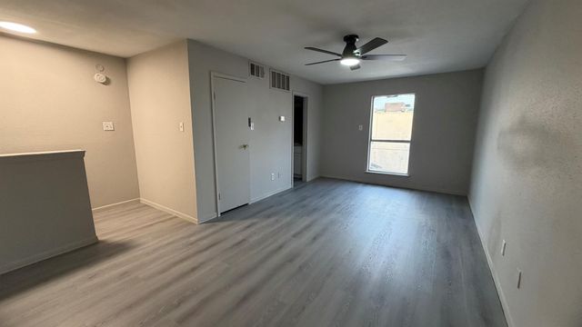 10001 Westpark Drive 86, Houston, TX 77042