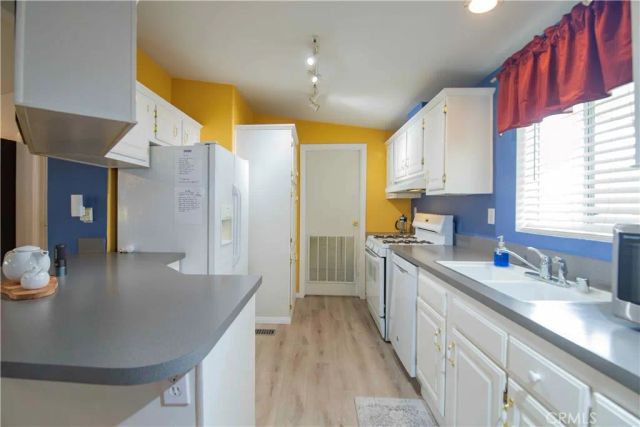 11401 Topanga Canyon 77, Chatsworth, CA 91311