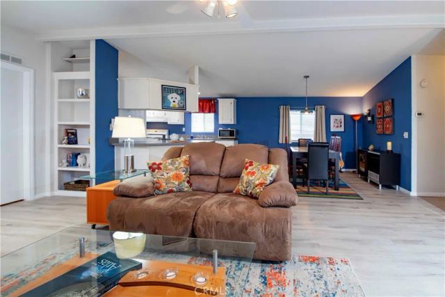 11401 Topanga Canyon 77, Chatsworth, CA 91311