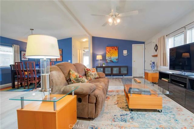 11401 Topanga Canyon 77, Chatsworth, CA 91311