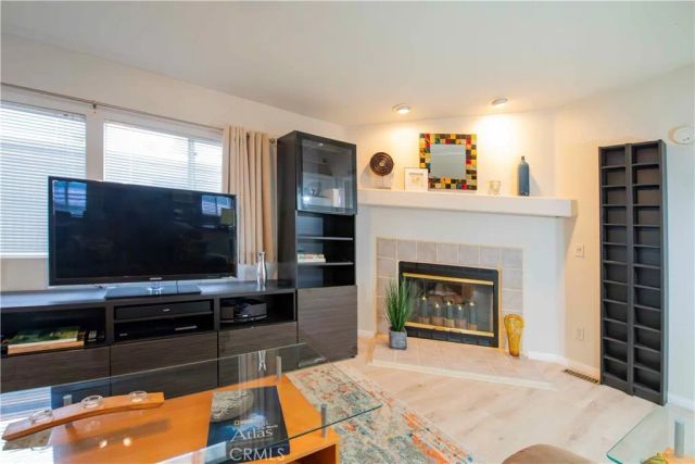 11401 Topanga Canyon 77, Chatsworth, CA 91311