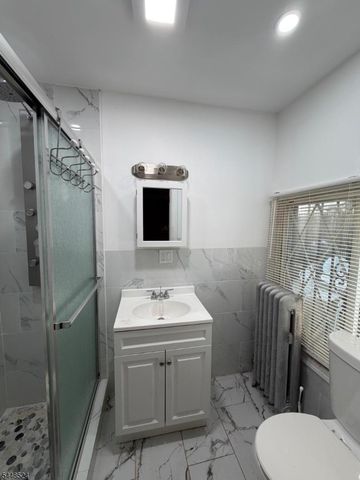 139 Osborne Ter, Newark City, NJ 07108