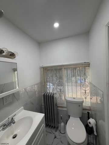 139 Osborne Ter, Newark City, NJ 07108