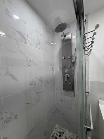139 Osborne Ter, Newark City, NJ 07108