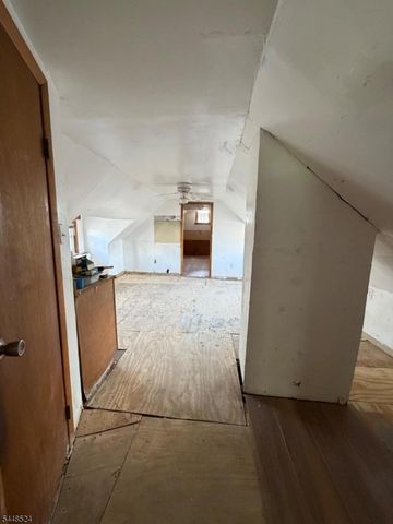 139 Osborne Ter, Newark City, NJ 07108