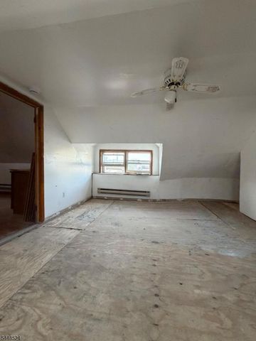 139 Osborne Ter, Newark City, NJ 07108