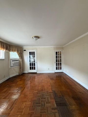 139 Osborne Ter, Newark City, NJ 07108
