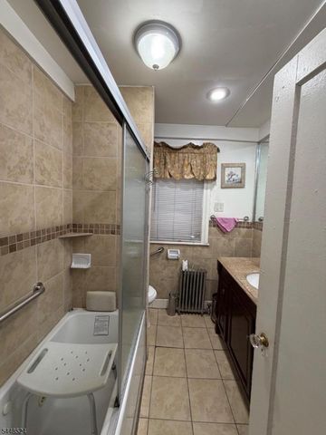 139 Osborne Ter, Newark City, NJ 07108