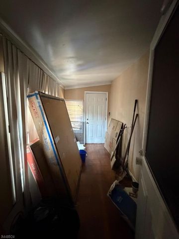 139 Osborne Ter, Newark City, NJ 07108