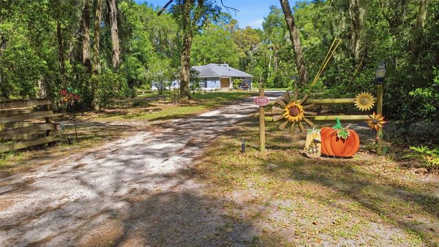 1925 PINE COURT, Deland, FL 32720