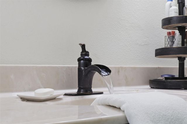 1925 PINE COURT, Deland, FL 32720