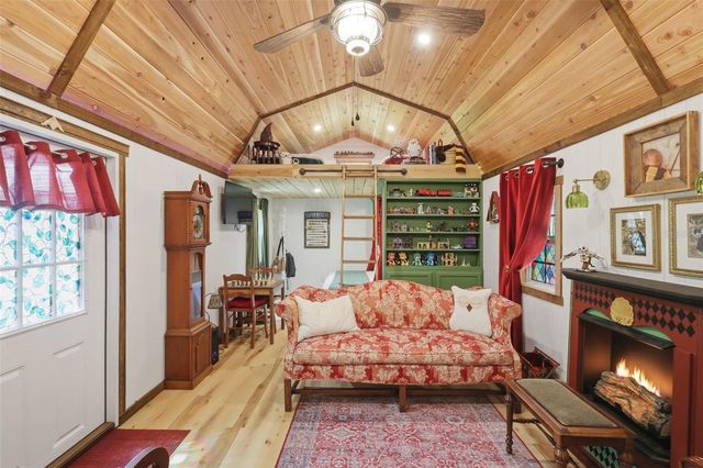 1925 PINE COURT, Deland, FL 32720