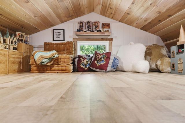 1925 PINE COURT, Deland, FL 32720