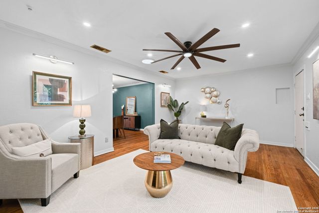 454 Paseo Encinal, Olmos Park, TX 78212