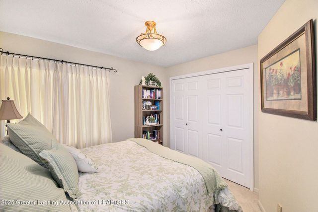 6606 Windsong Way, Lansing, MI 48917