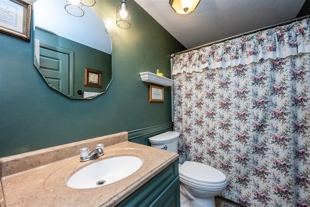 1420 Country Club Drive, Niles, MI 49120