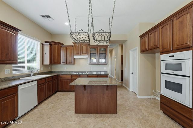 18676 E DRUIDS GLEN Road, Queen Creek, AZ 85142