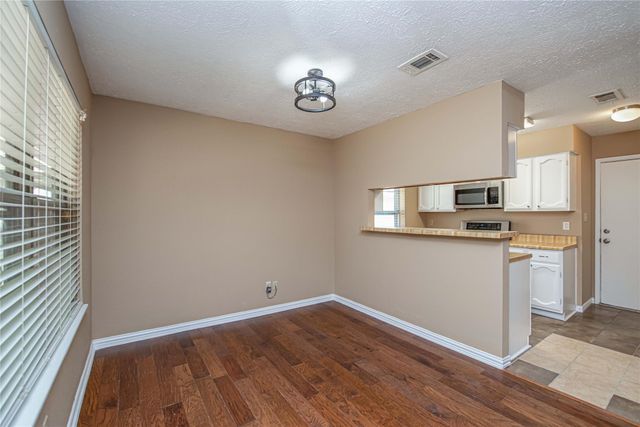 16778 Gleneagle Drive N, Conroe, TX 77385