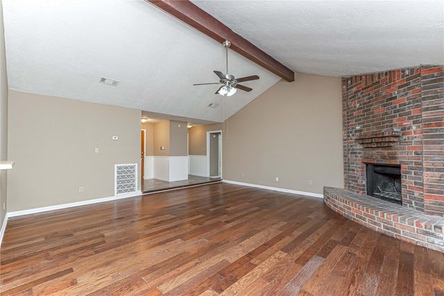 16778 Gleneagle Drive N, Conroe, TX 77385