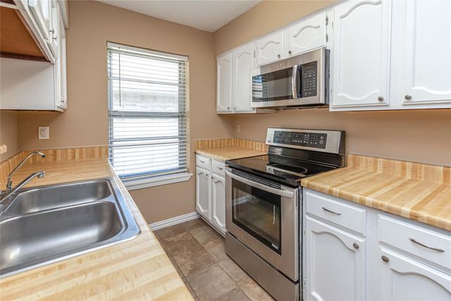 16778 Gleneagle Drive N, Conroe, TX 77385