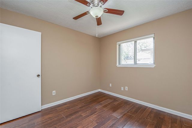 16778 Gleneagle Drive N, Conroe, TX 77385