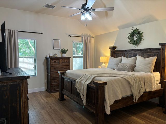 604 Cerezo DR, Leander, TX 78641