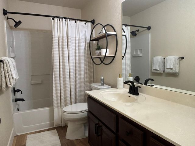 604 Cerezo DR, Leander, TX 78641
