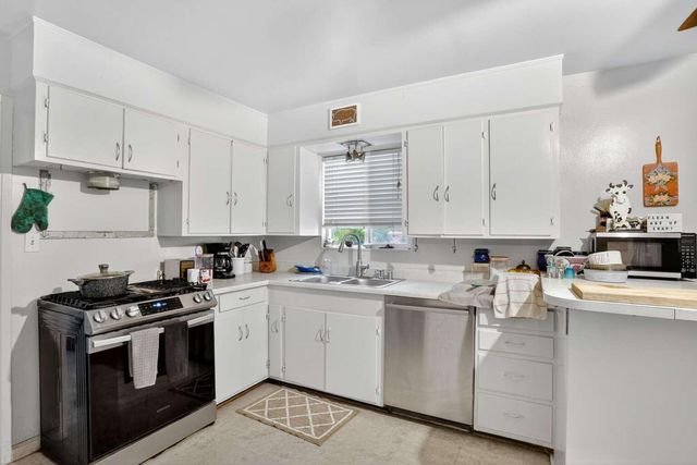 7408 Bridge Lane, Redding, CA 96002