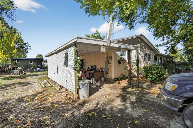 7408 Bridge Lane, Redding, CA 96002