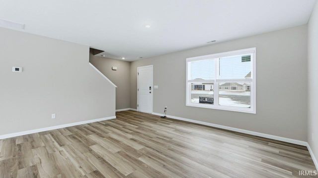 2880 Greenacre Court, Warsaw, IN 46582