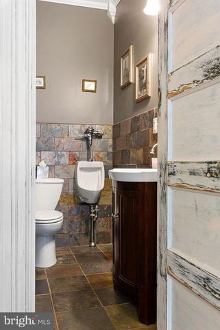112 W UPSAL ST, Philadelphia, PA 19119