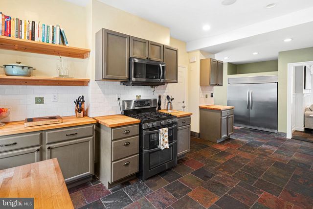 112 W UPSAL ST, Philadelphia, PA 19119