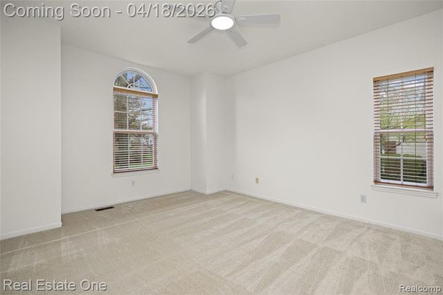 38182 Saratoga Circle Circle, Farmington Hills, MI 48331