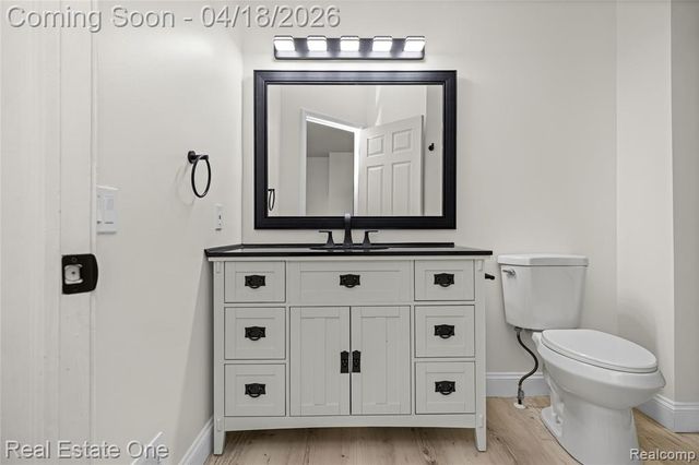 38182 Saratoga Circle Circle, Farmington Hills, MI 48331