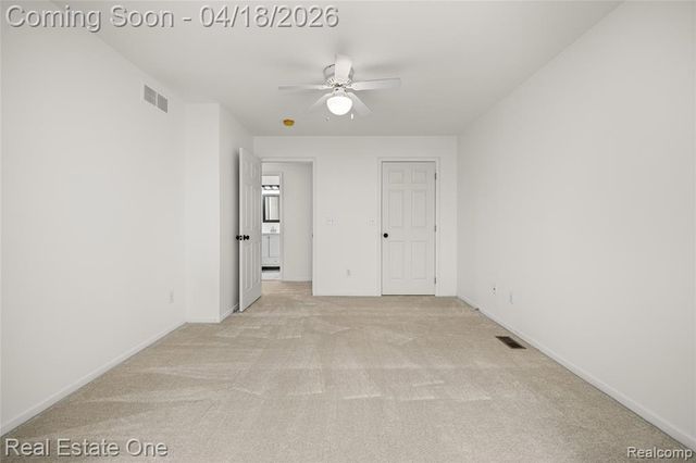 38182 Saratoga Circle Circle, Farmington Hills, MI 48331