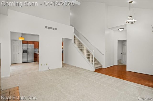 38182 Saratoga Circle Circle, Farmington Hills, MI 48331
