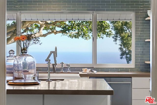 29225 CLIFFSIDE Drive, Malibu, CA 90265