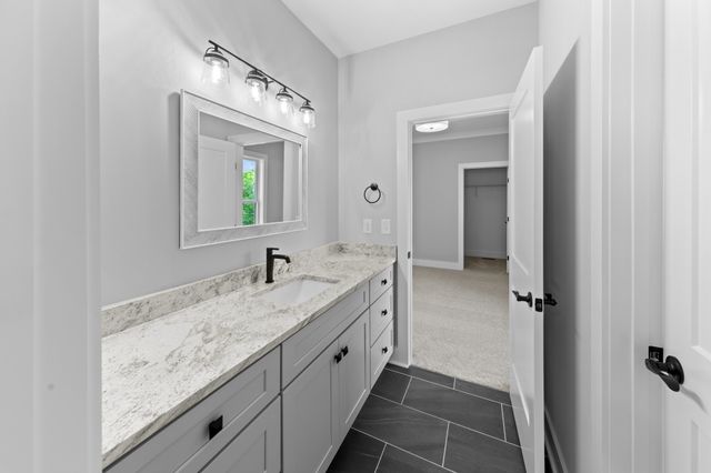 16 Paradise Hills Lane, Lebanon, TN 37090