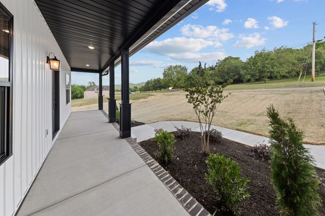 16 Paradise Hills Lane, Lebanon, TN 37090