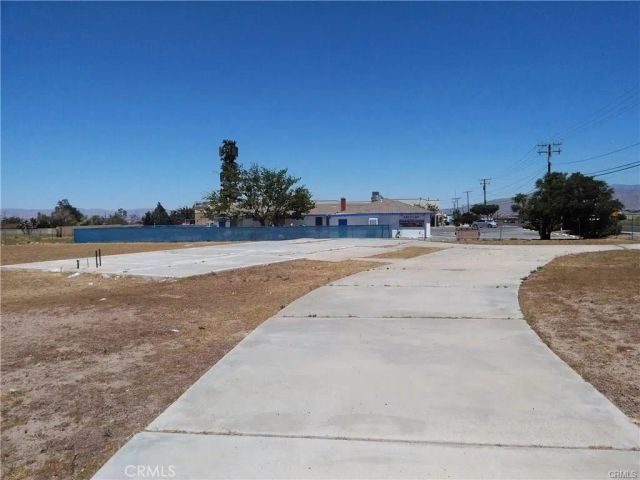 15120 Main, Hesperia, CA 92345